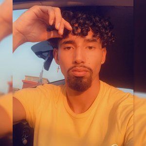 Meet your Posher, Christopher